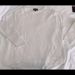 Cute oversized sweater!